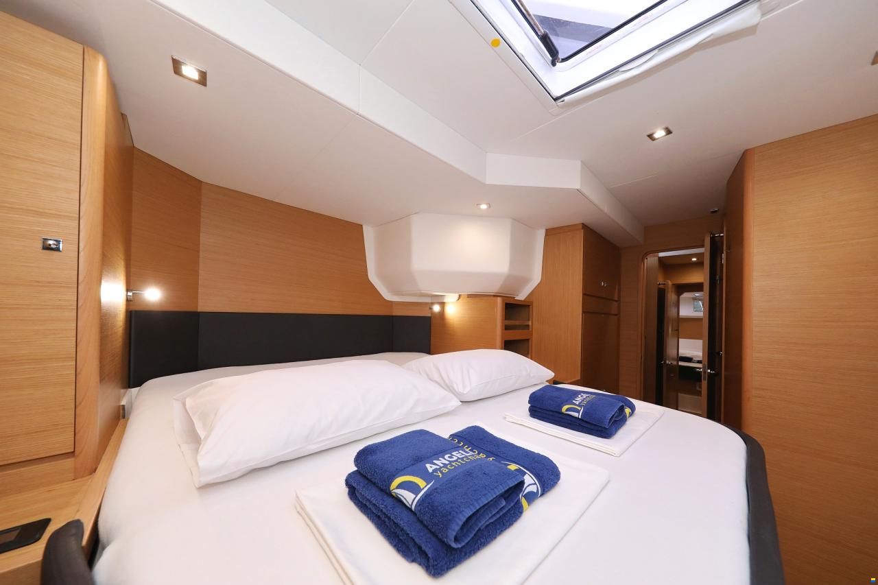 Dufour Catamarans 48