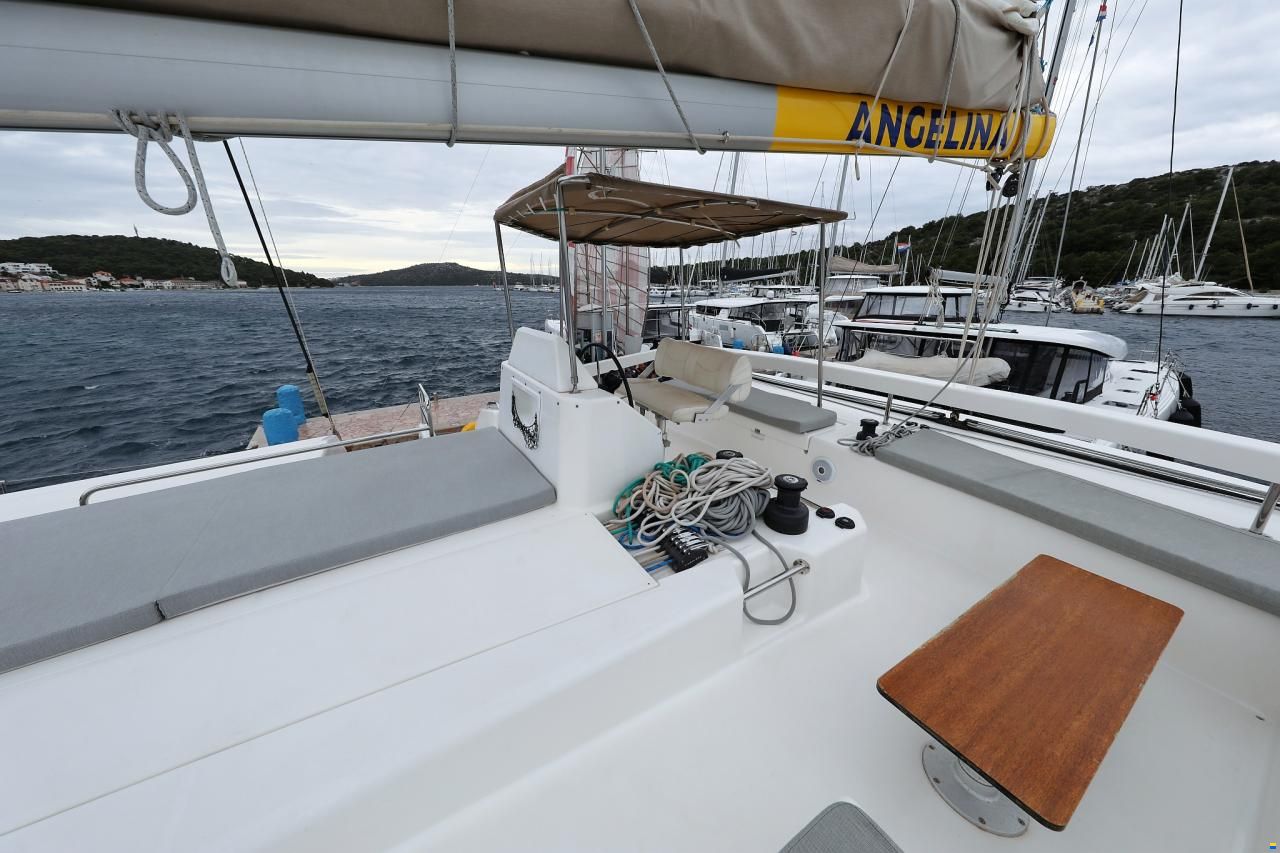 Dufour Catamarans 48