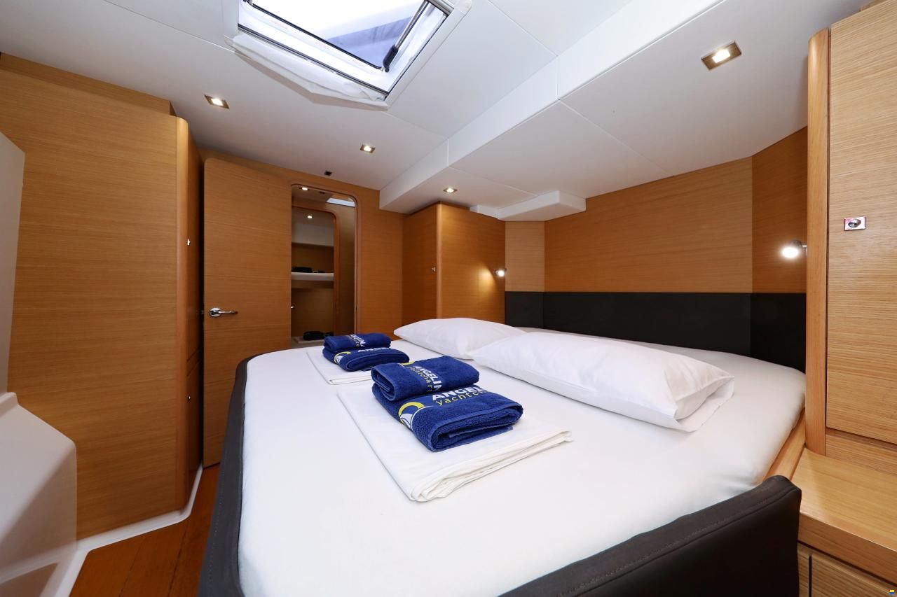 Dufour Catamarans 48