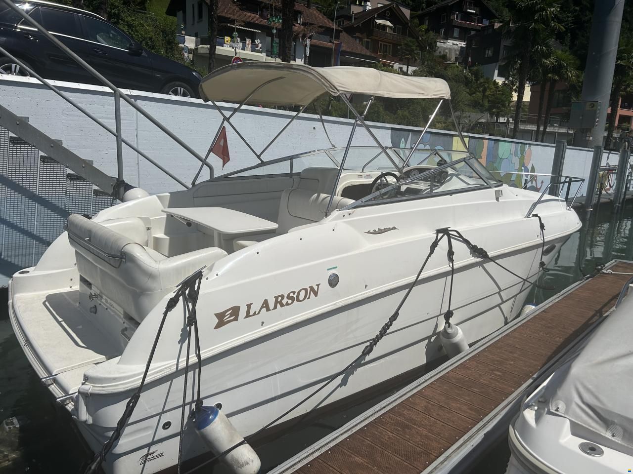 Larson 244 Cabrio