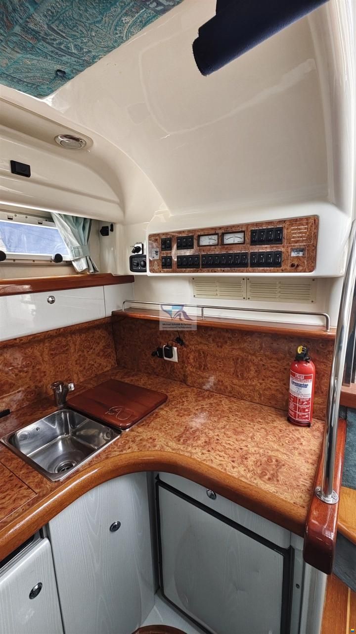 Sealine S 28