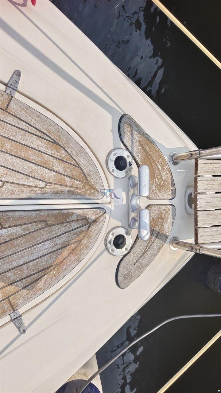 Sealine S 28