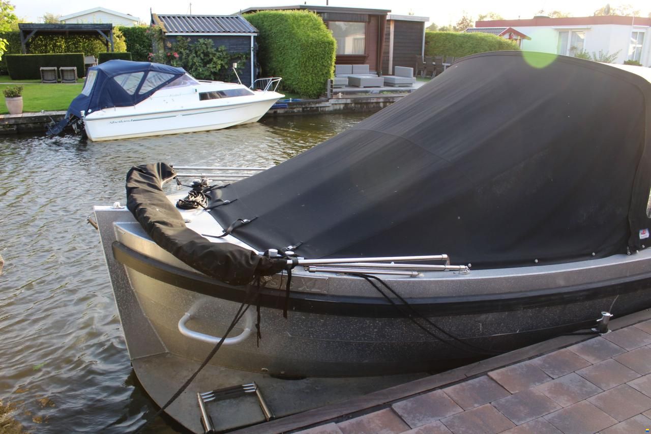 Black Fish Cabin 850 XL