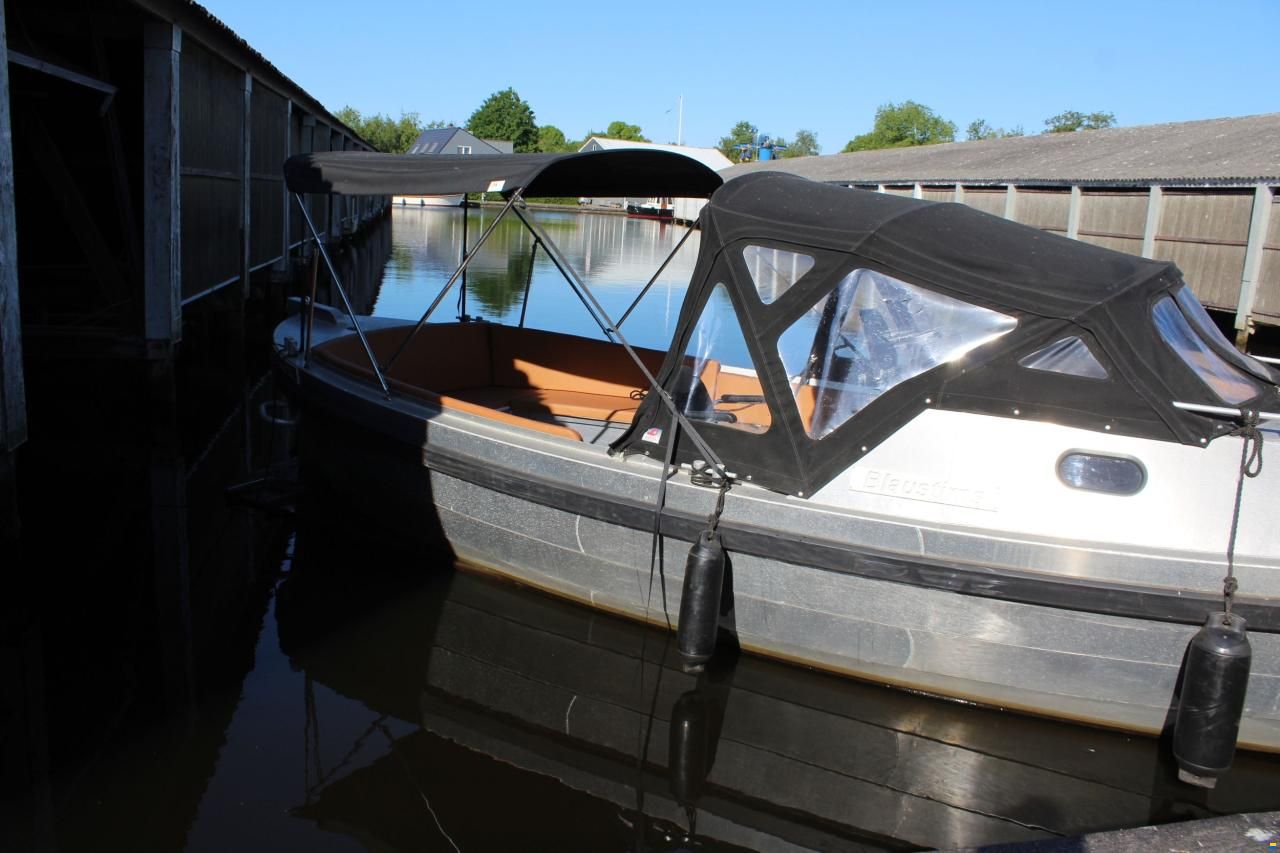 Black Fish Cabin 850 XL