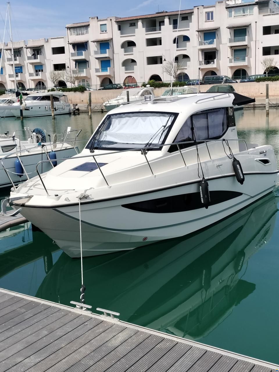 Quicksilver 905 Weekend - Barca cabinata