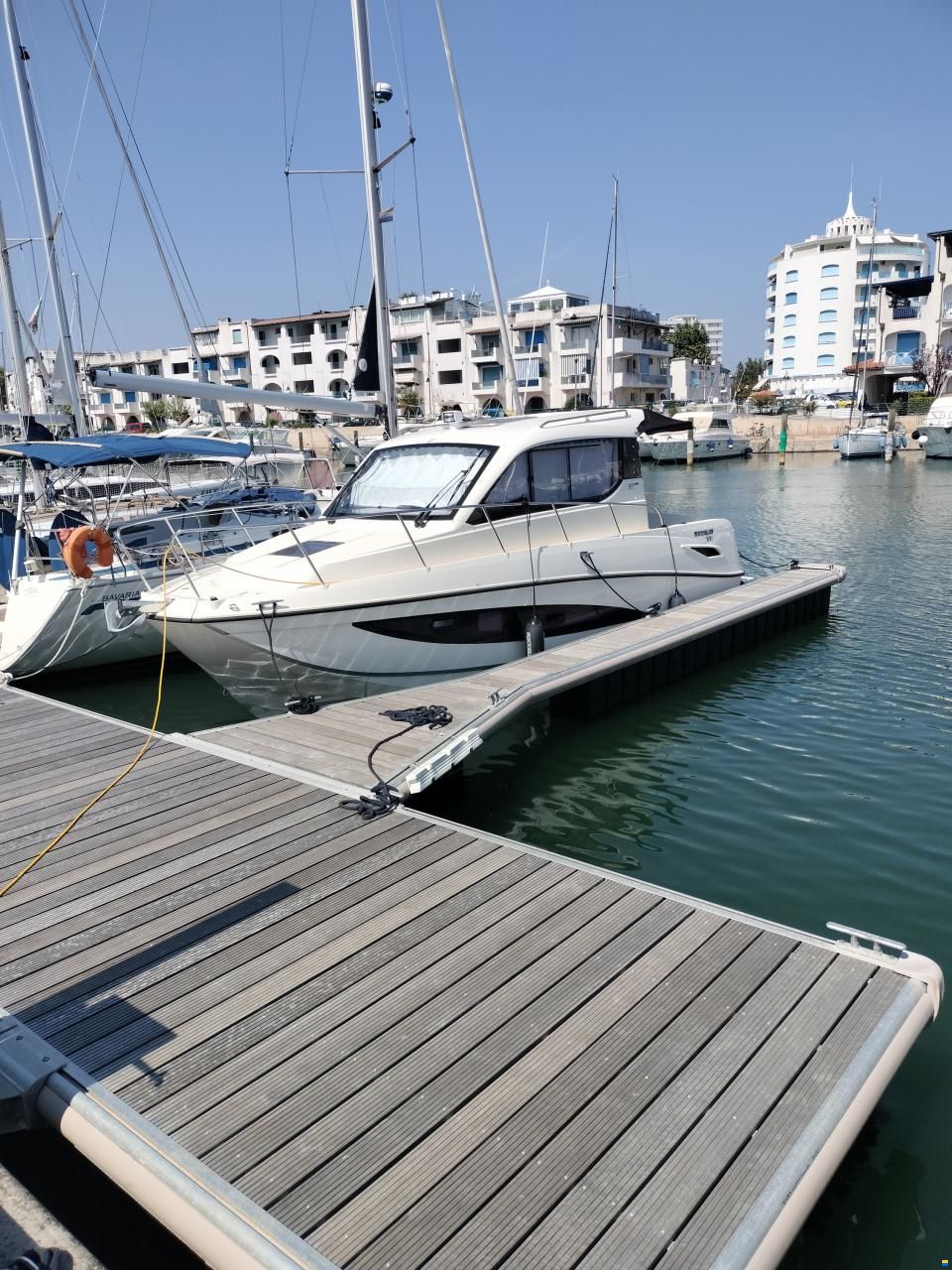 Quicksilver 905 Weekend - Barca cabinata