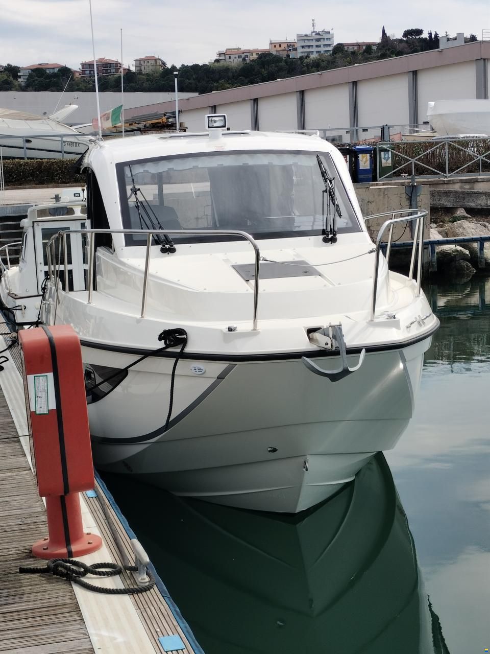 Quicksilver 905 Weekend - Barca cabinata