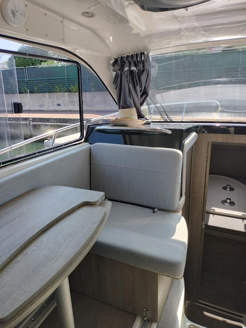 Quicksilver 905 Weekend - Barca cabinata