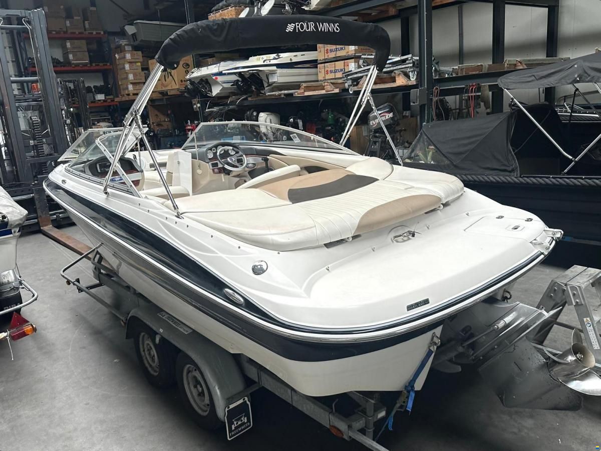 Four Winns 200 Horizon Bowrider