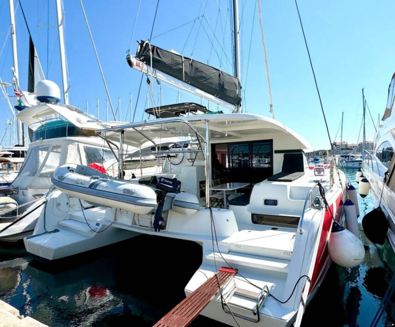 Lagoon 42