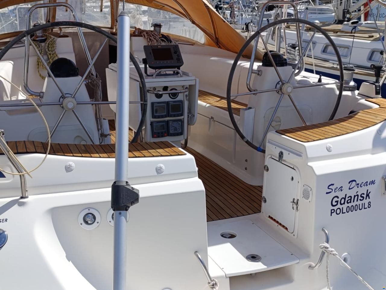 Bavaria 44