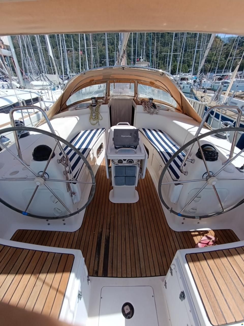 Bavaria 44