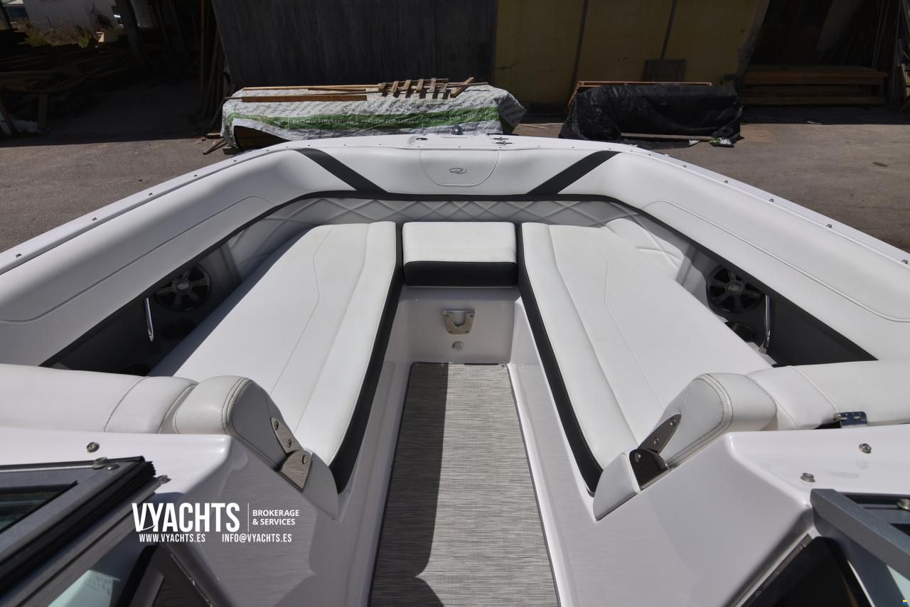 Regal 26 Fasdeck