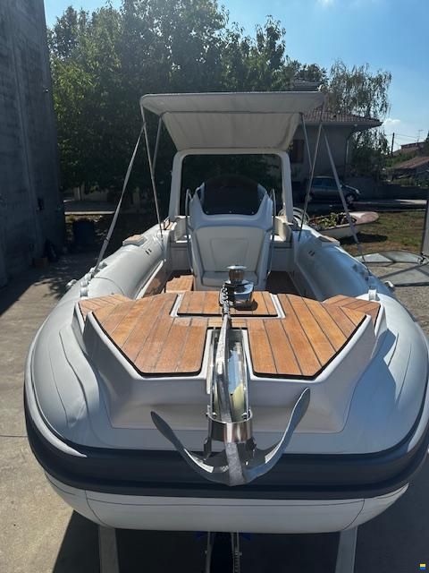 Gommone RIB 760 NUOVO