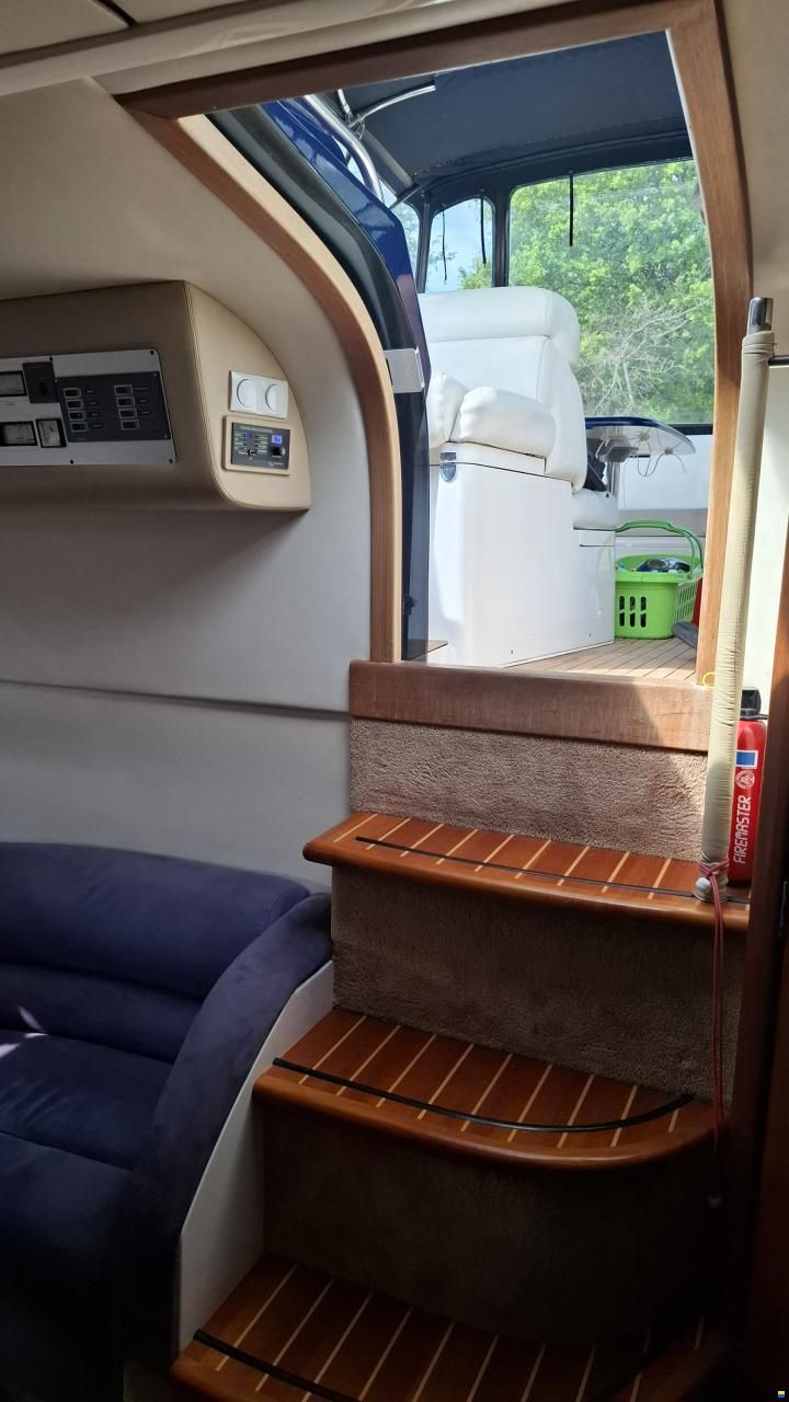 Sealine S38 Sports open