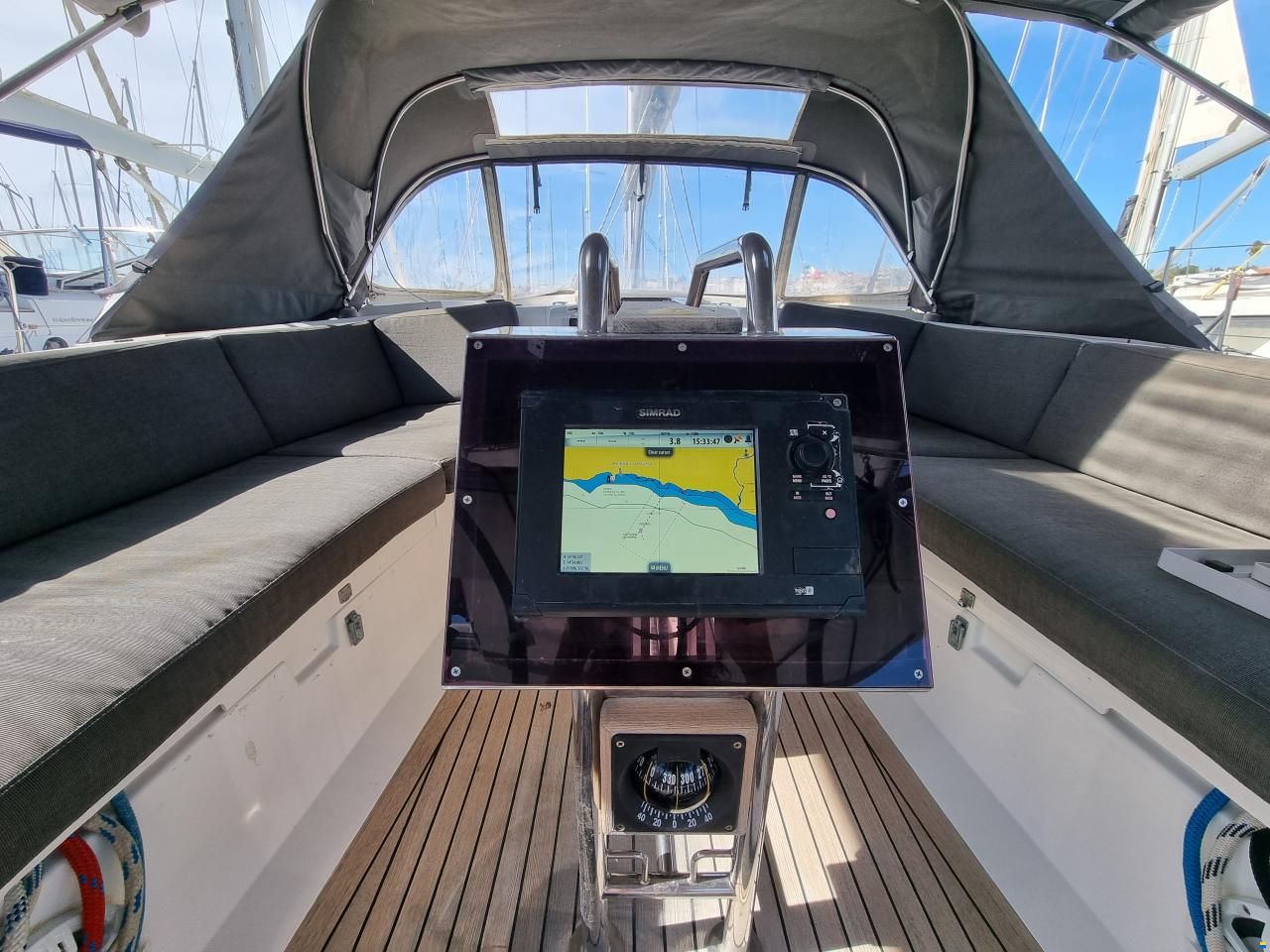Hanse 445