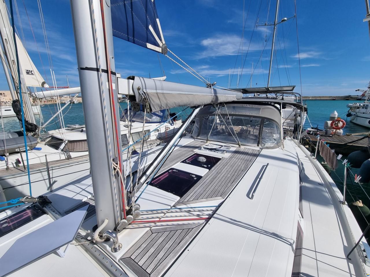 Hanse 445