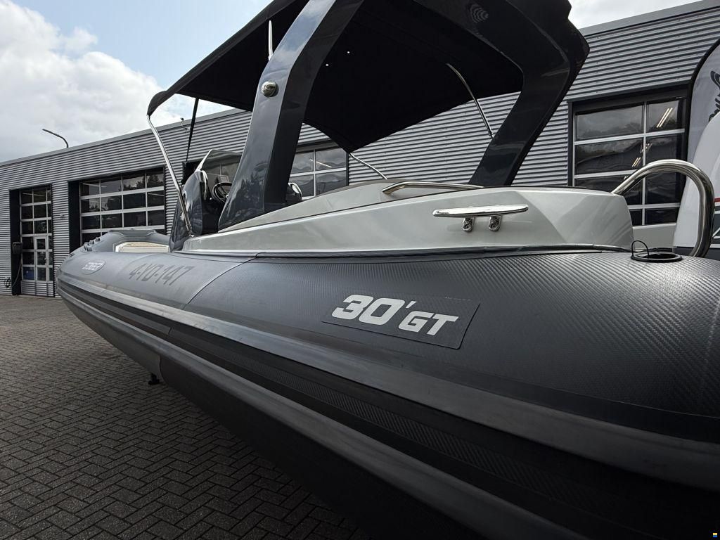 Stingher 30 Gran Turismo