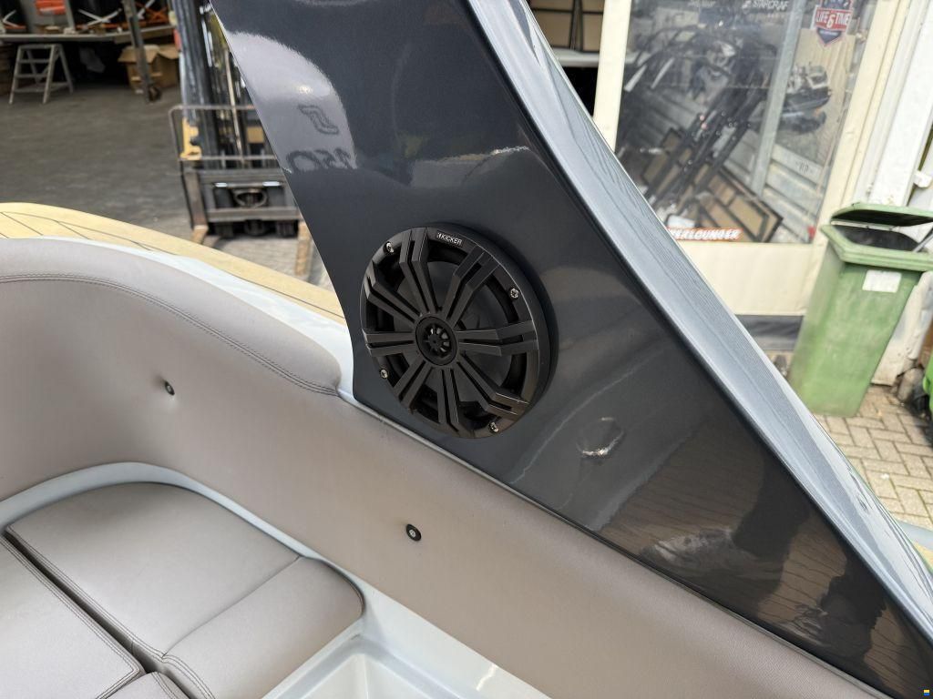 Stingher 30 Gran Turismo