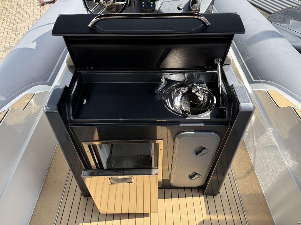 Stingher 30 Gran Turismo