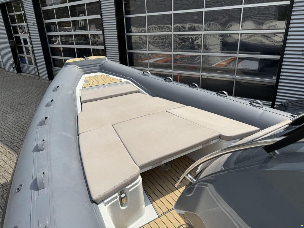 Stingher 30 Gran Turismo