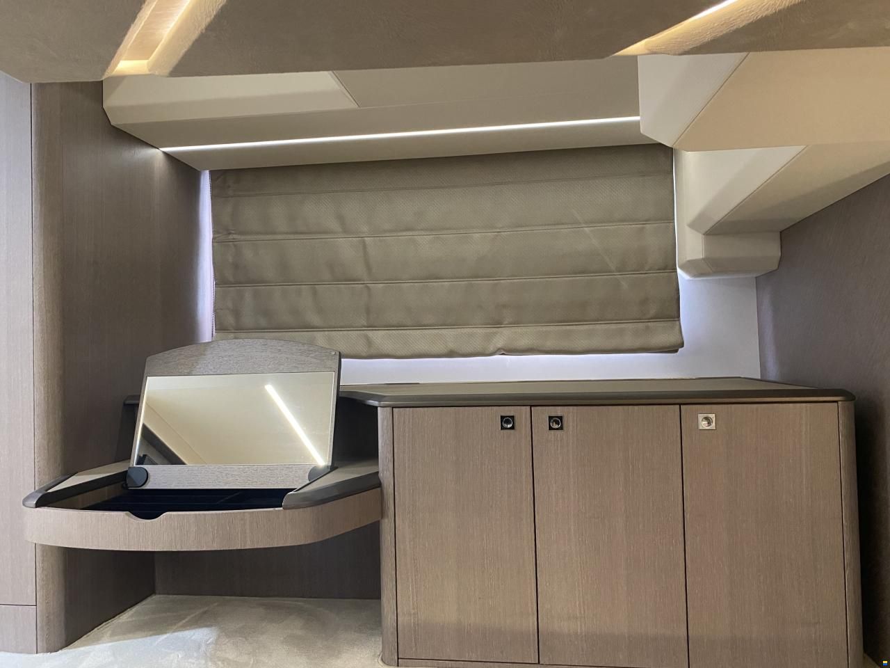 Galeon 440 Fly