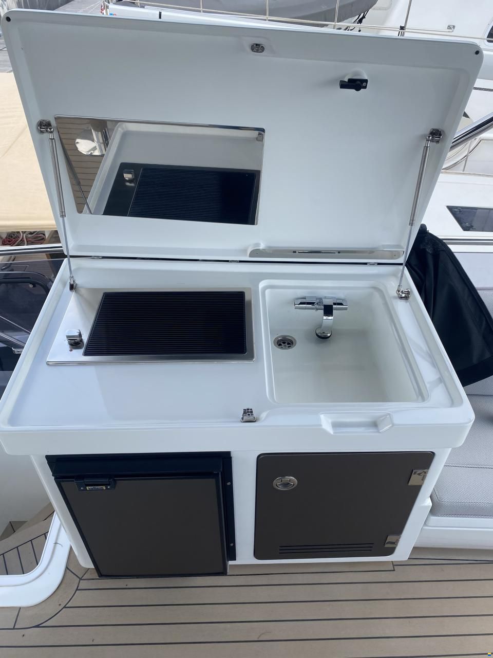 Galeon 440 Fly