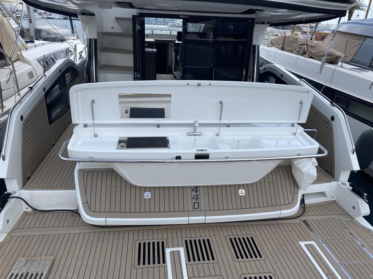 Galeon 440 Fly