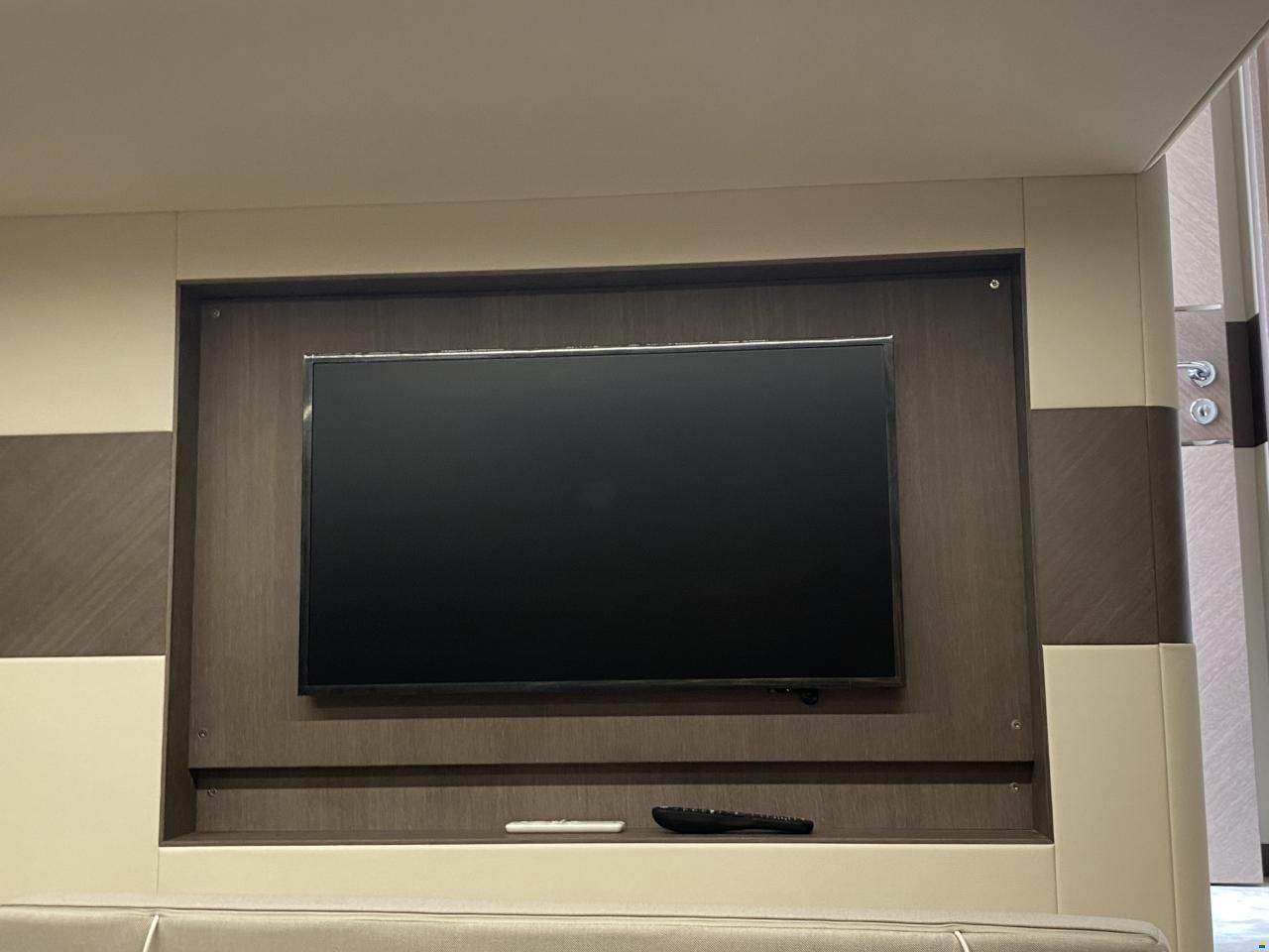 Galeon 440 Fly