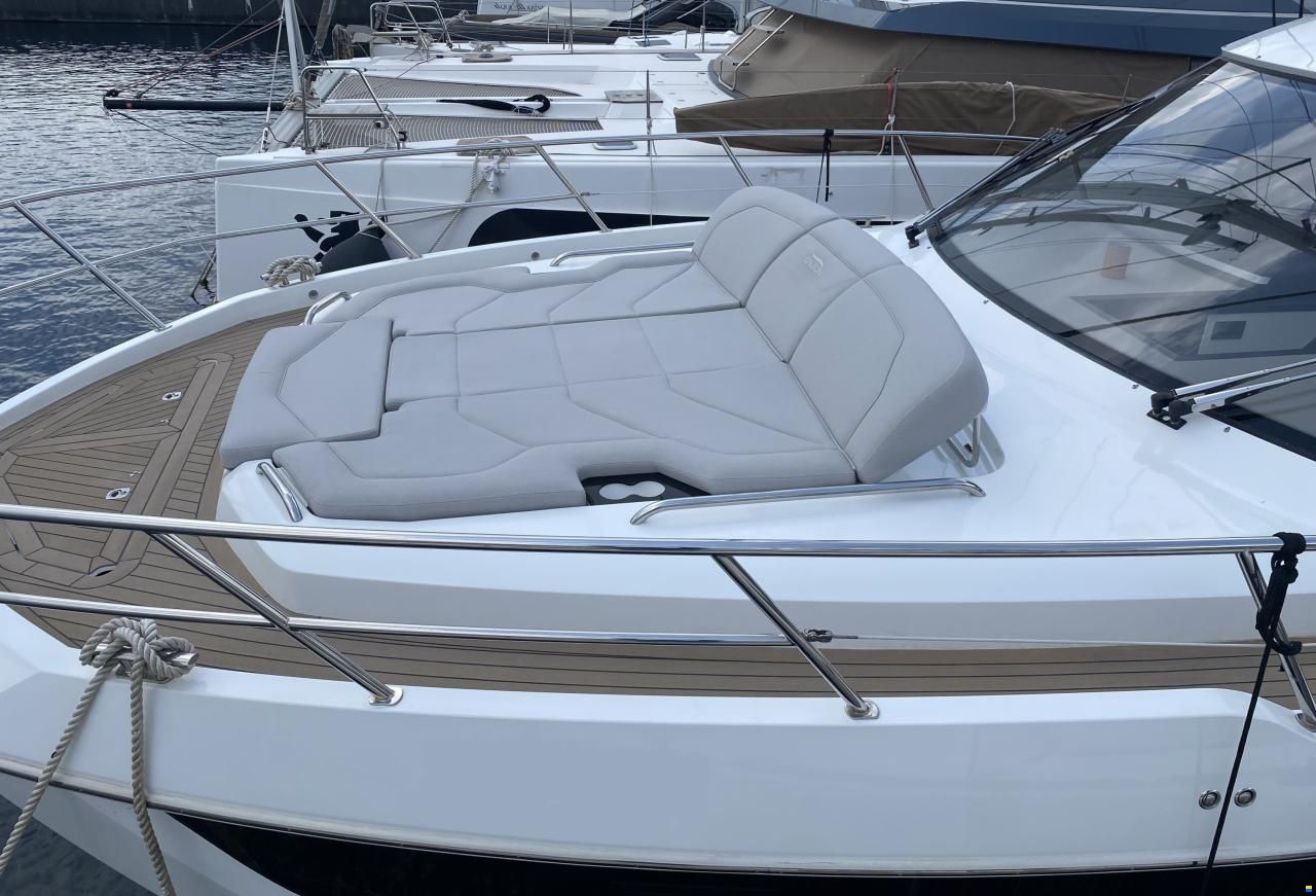 Galeon 440 Fly