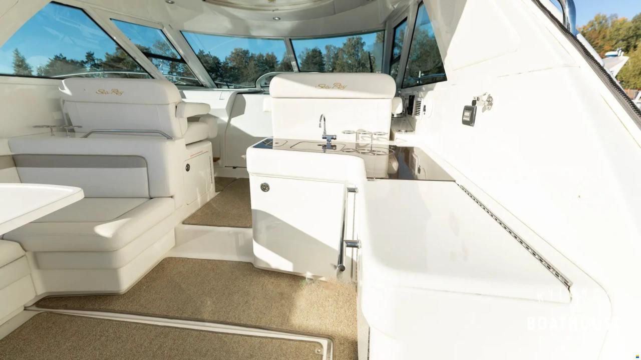 Sea Ray 450 Sundancer