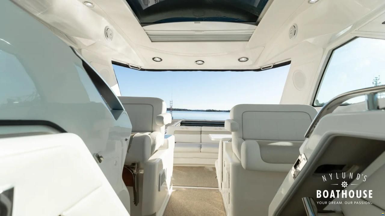 Sea Ray 450 Sundancer