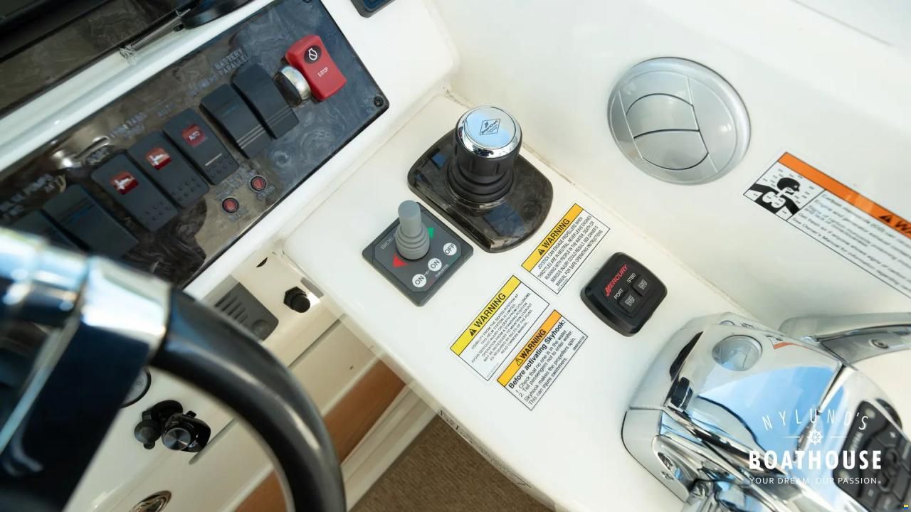 Sea Ray 450 Sundancer