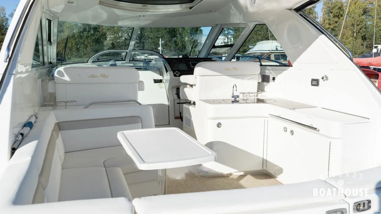 Sea Ray 450 Sundancer