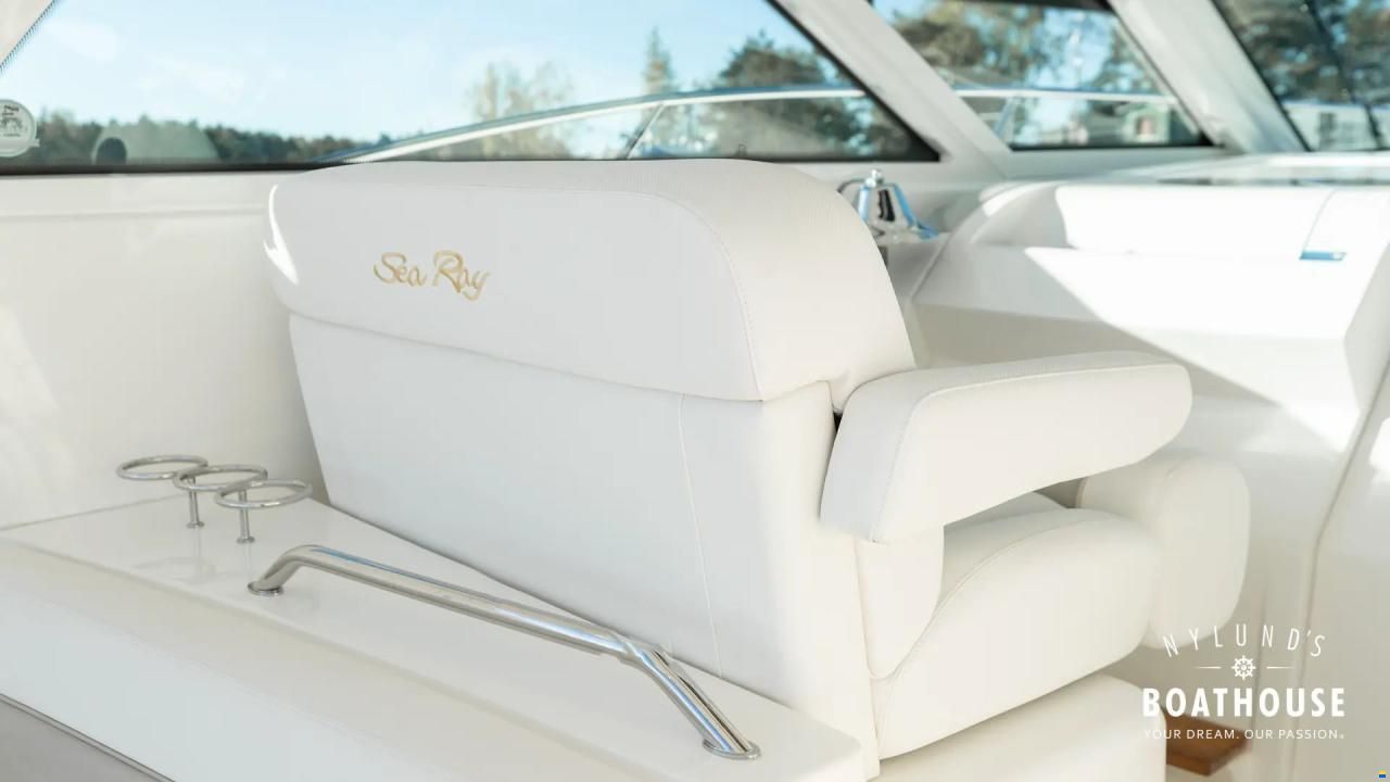 Sea Ray 450 Sundancer