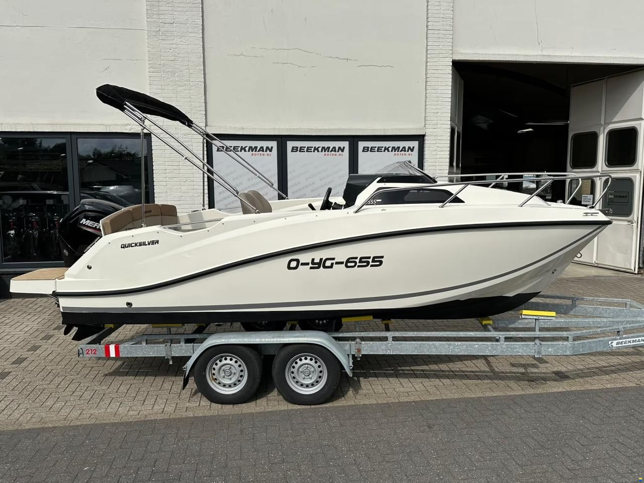 Quicksilver 555 Cabin