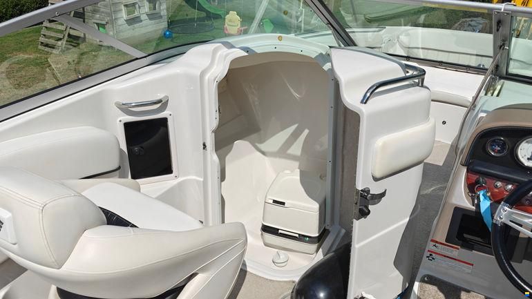 Four Winns H420