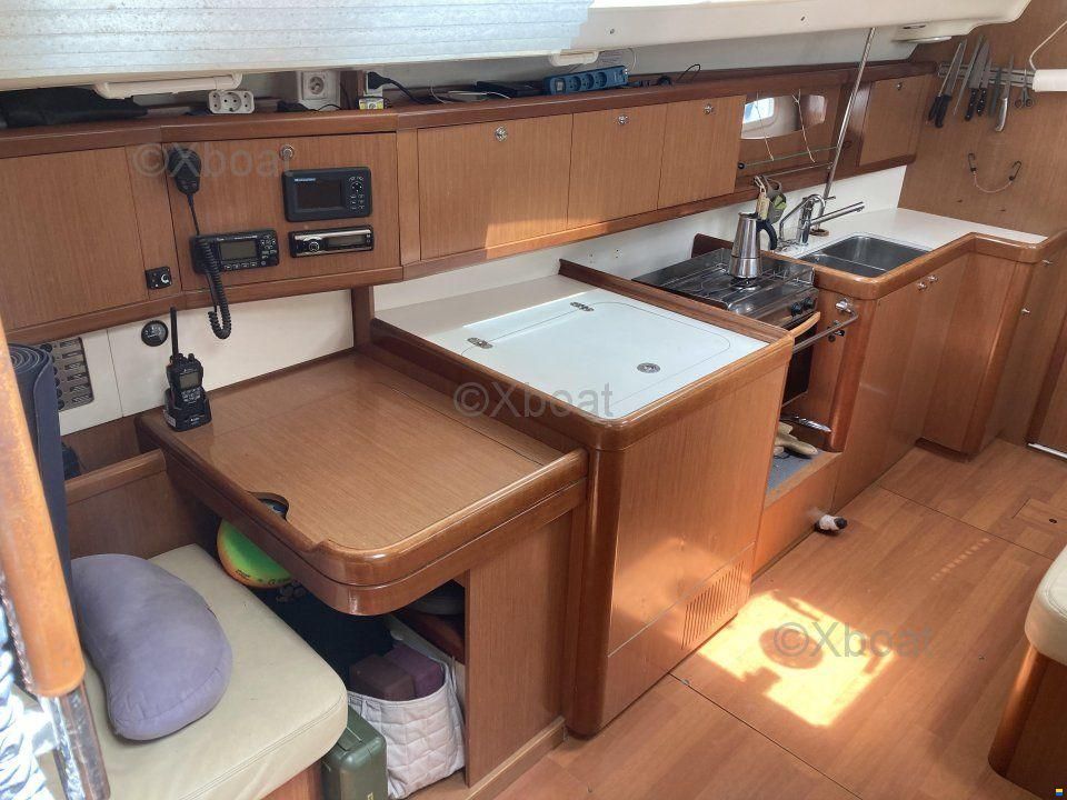Beneteau OCEANIS 43