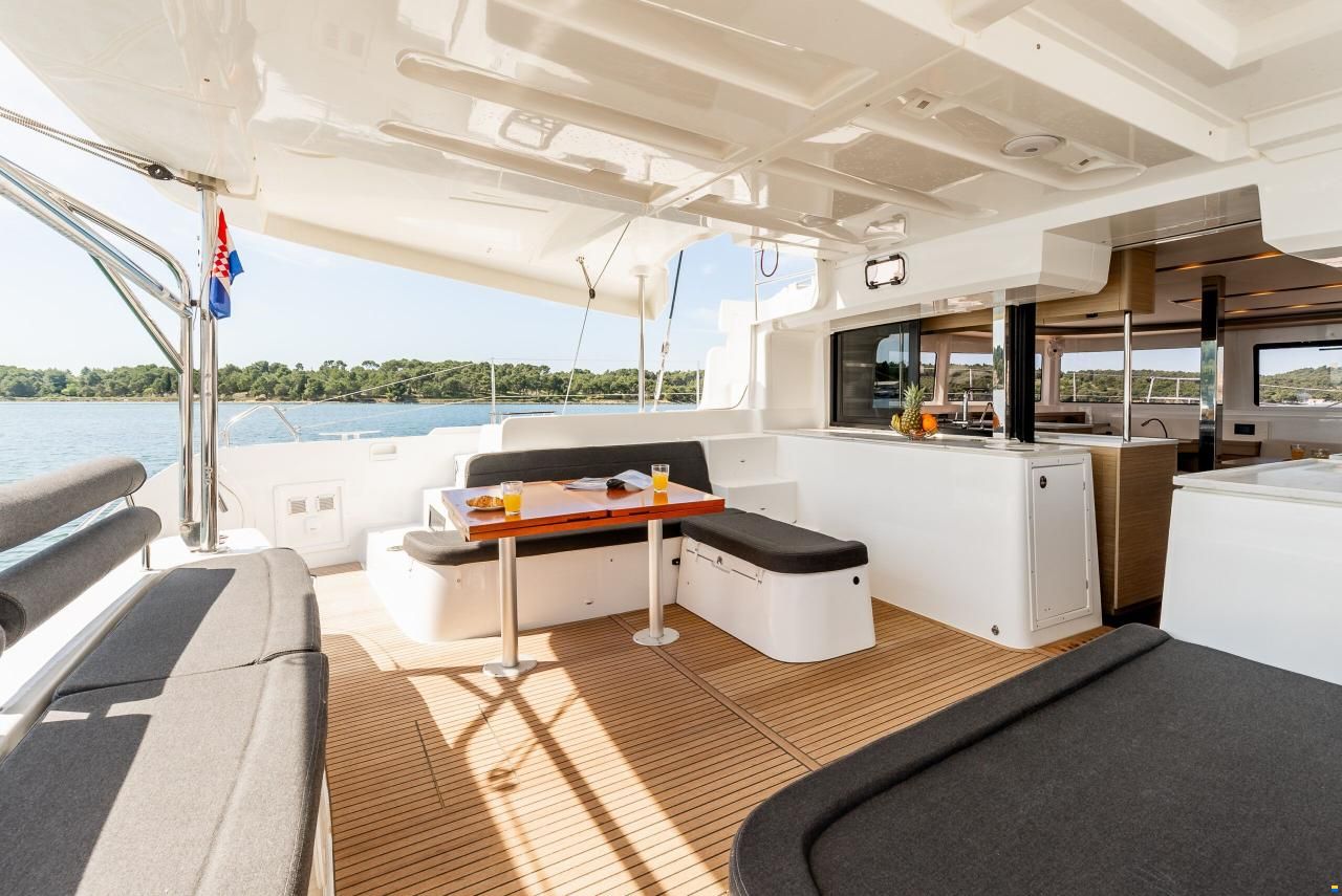 Lagoon 46