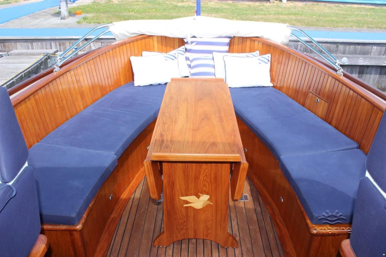 S&uacute;dsee 9.40 cabin