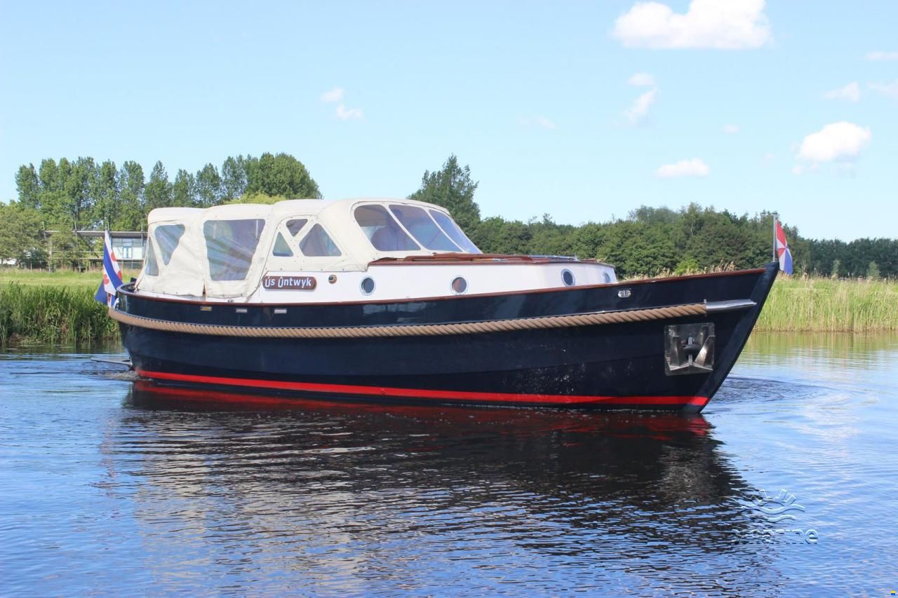S&uacute;dsee 9.40 cabin