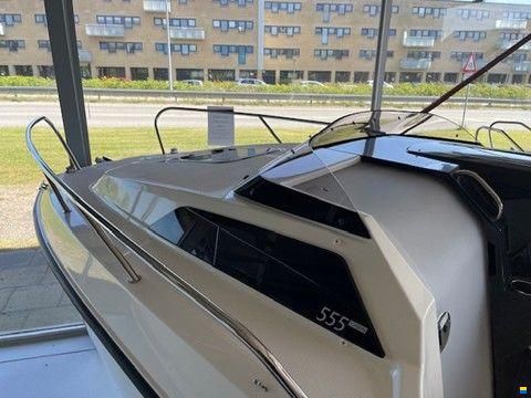 Quicksilver 555 Cabin med Mariner F80 EFI ELPT brugt