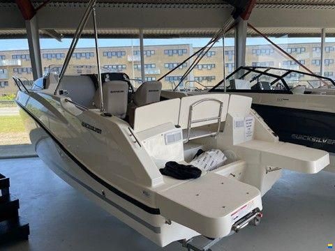Quicksilver 555 Cabin med Mariner F80 EFI ELPT brugt