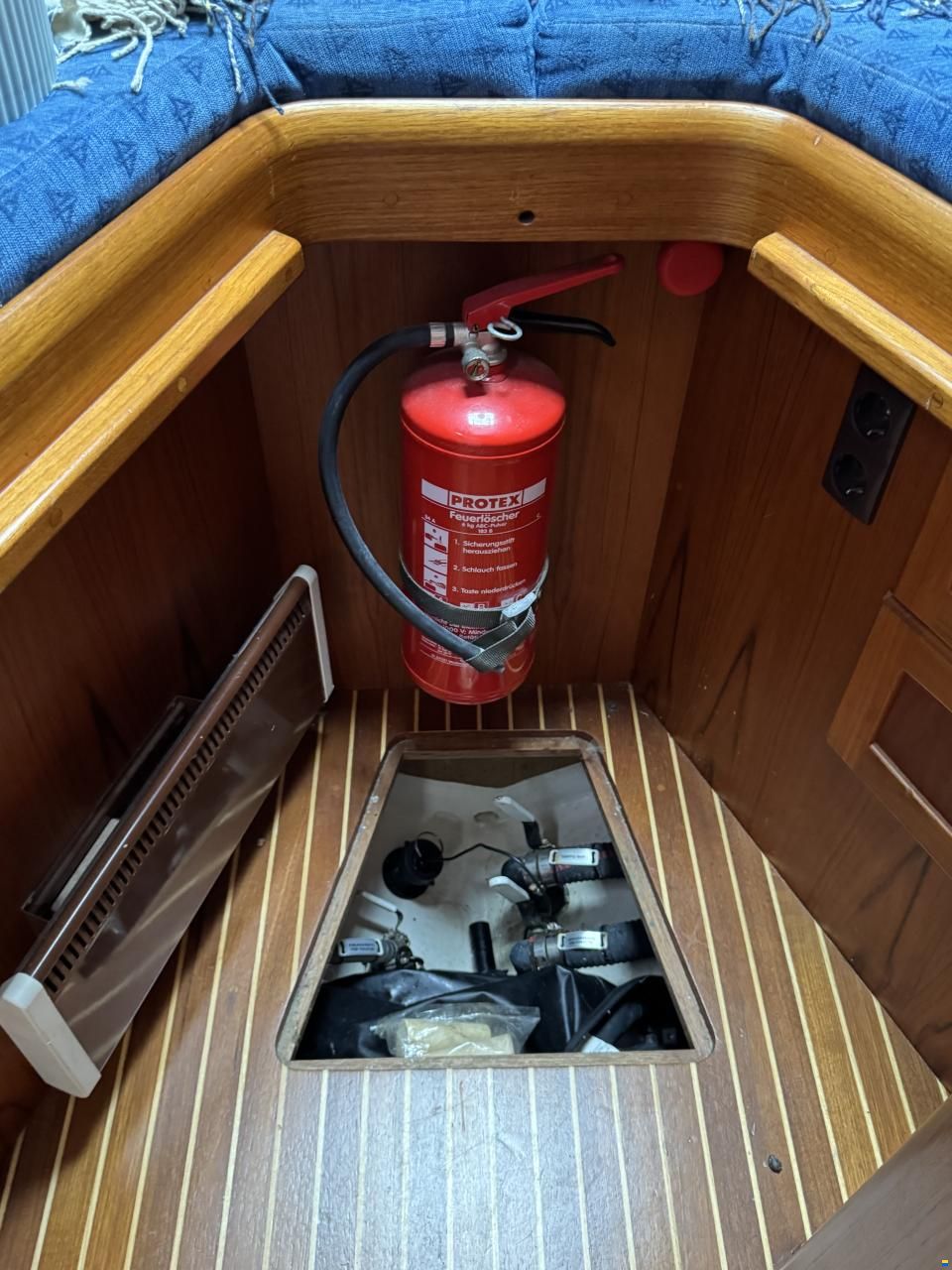 Nauticat 42 Ketch