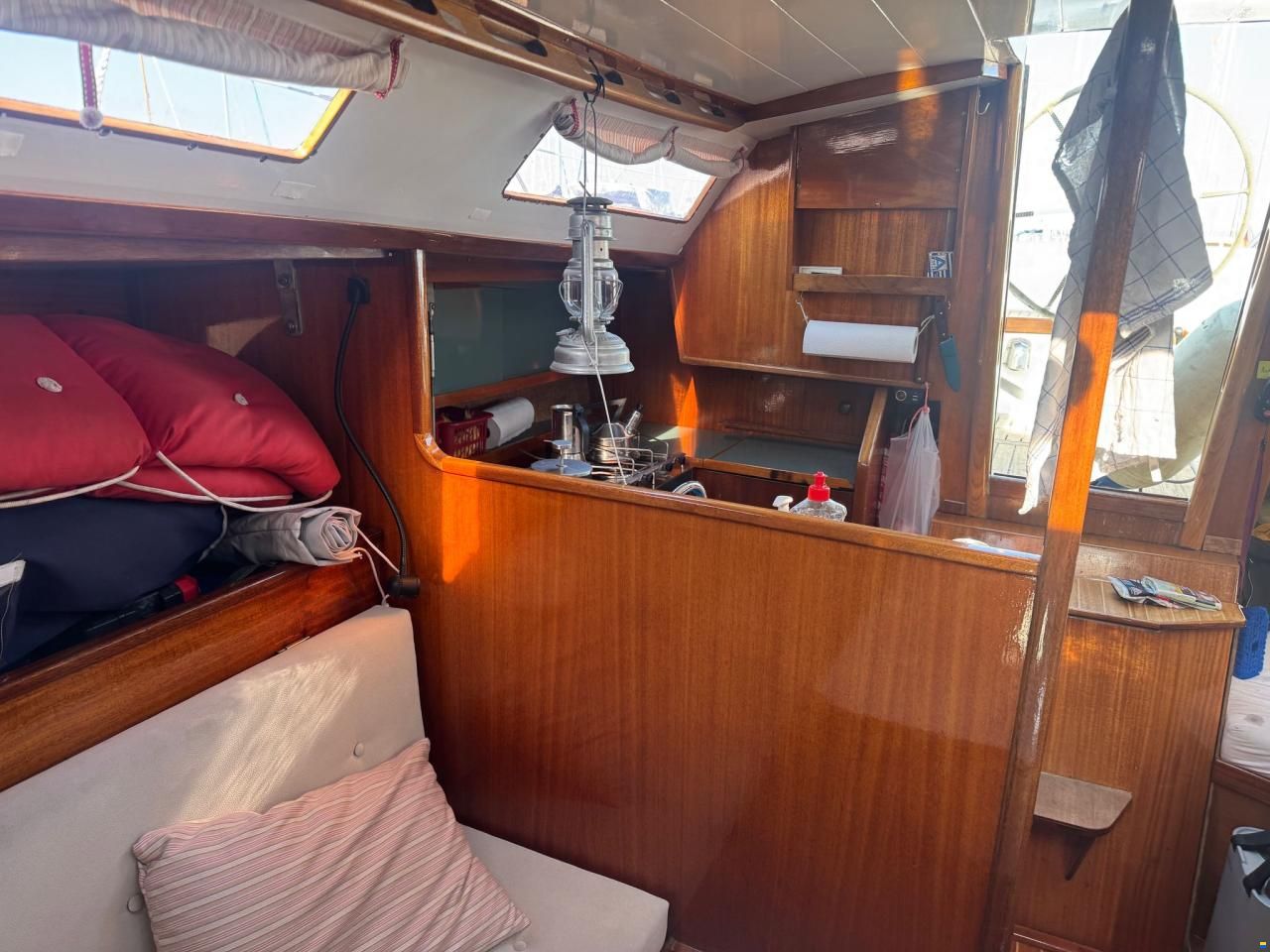 Helmsmann 35
