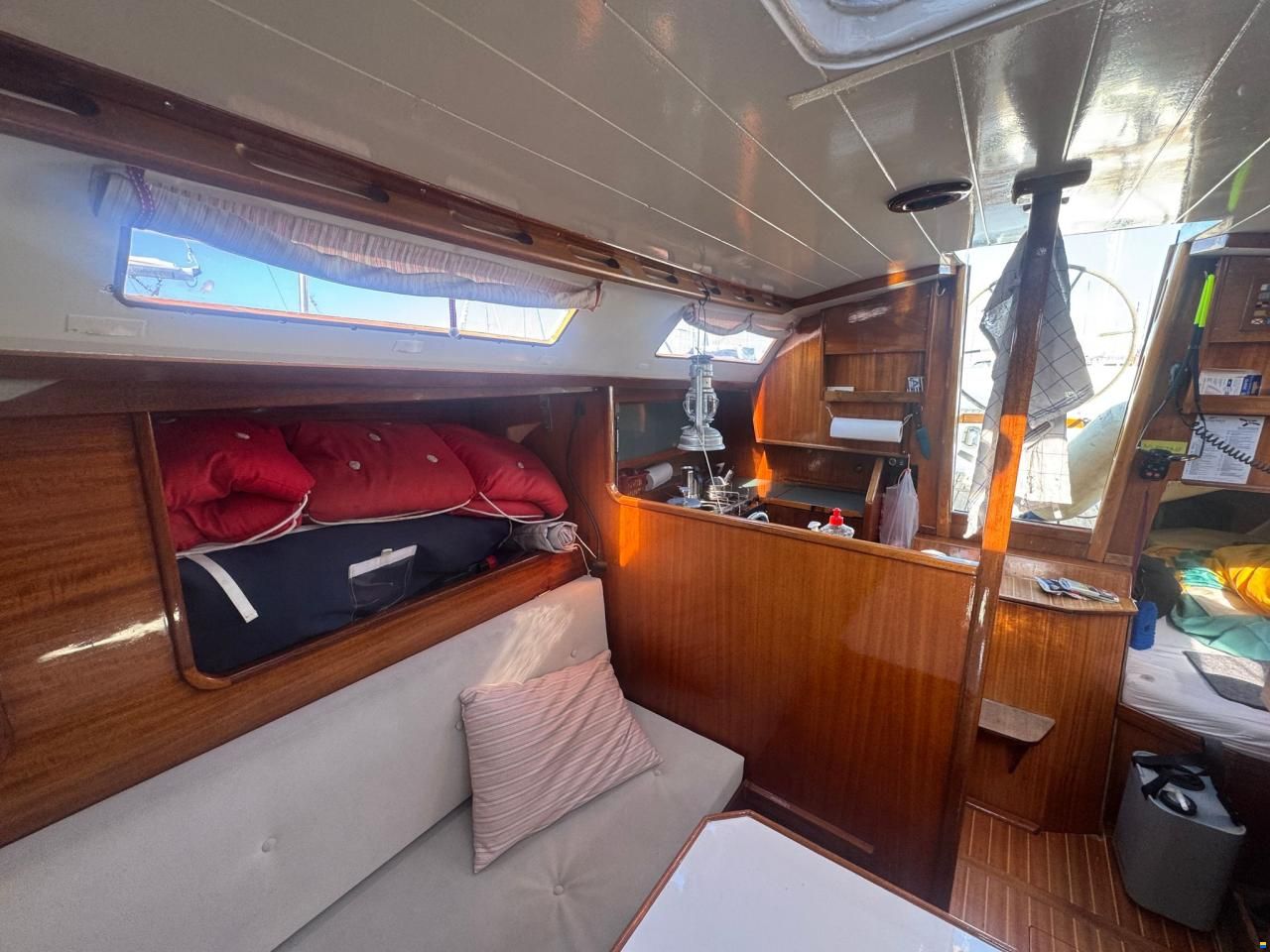 Helmsmann 35