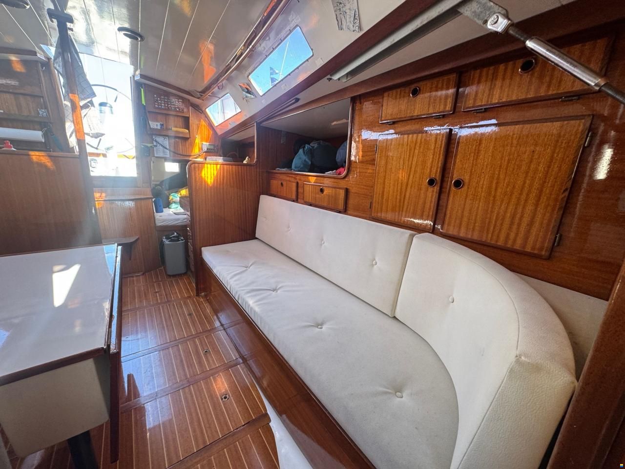 Helmsmann 35