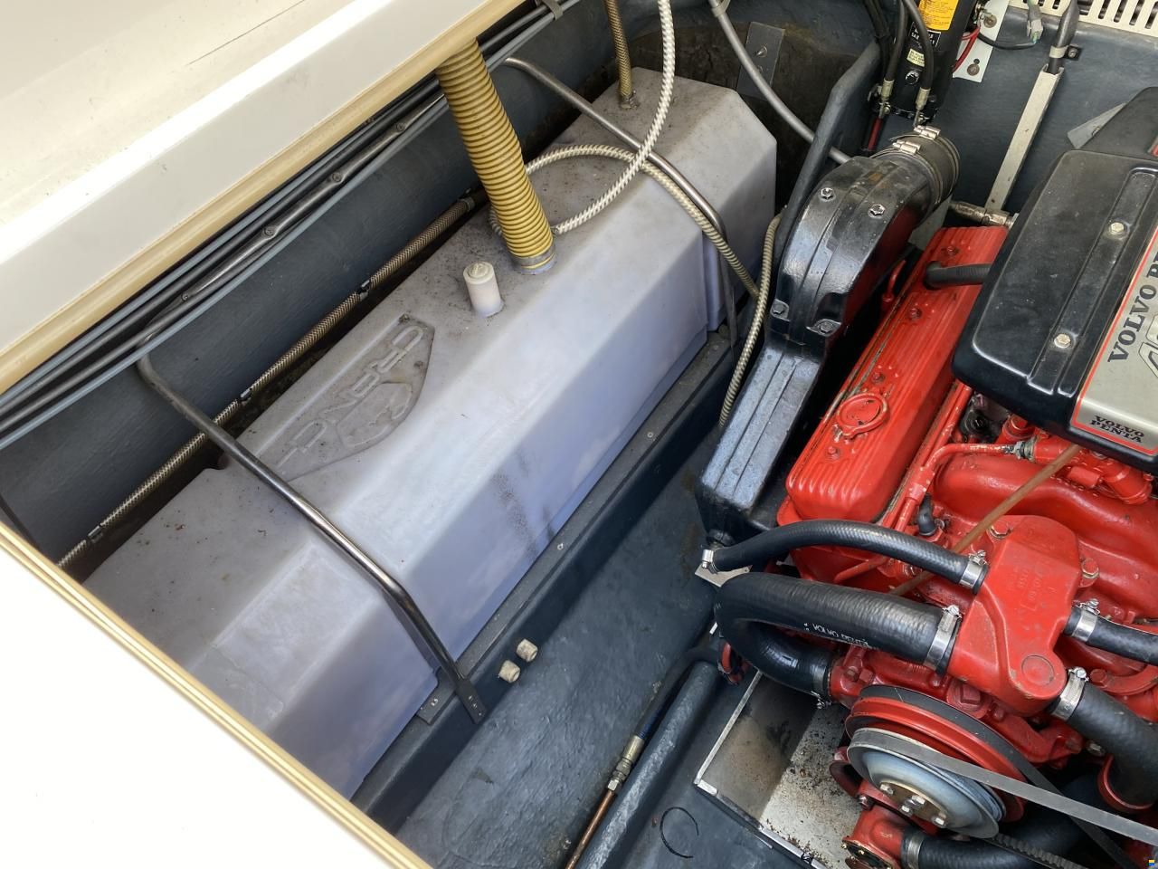 Volvo Penta AQ271 V8