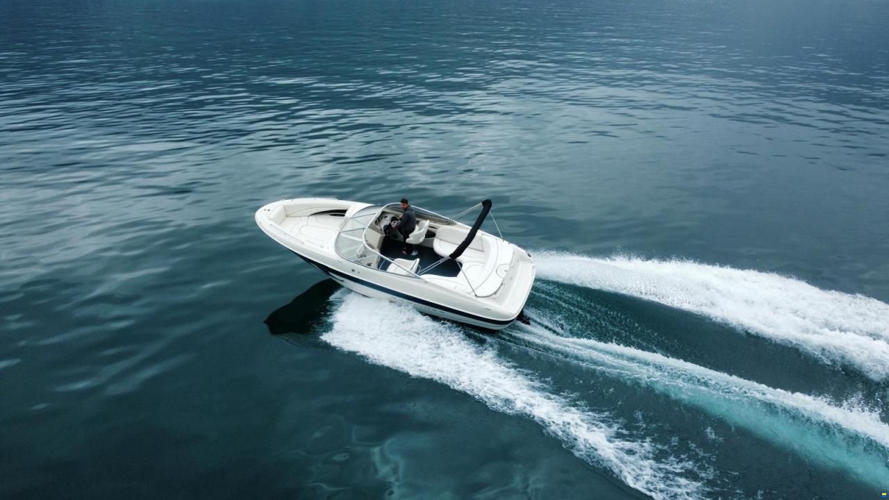 Bayliner Capri 2350