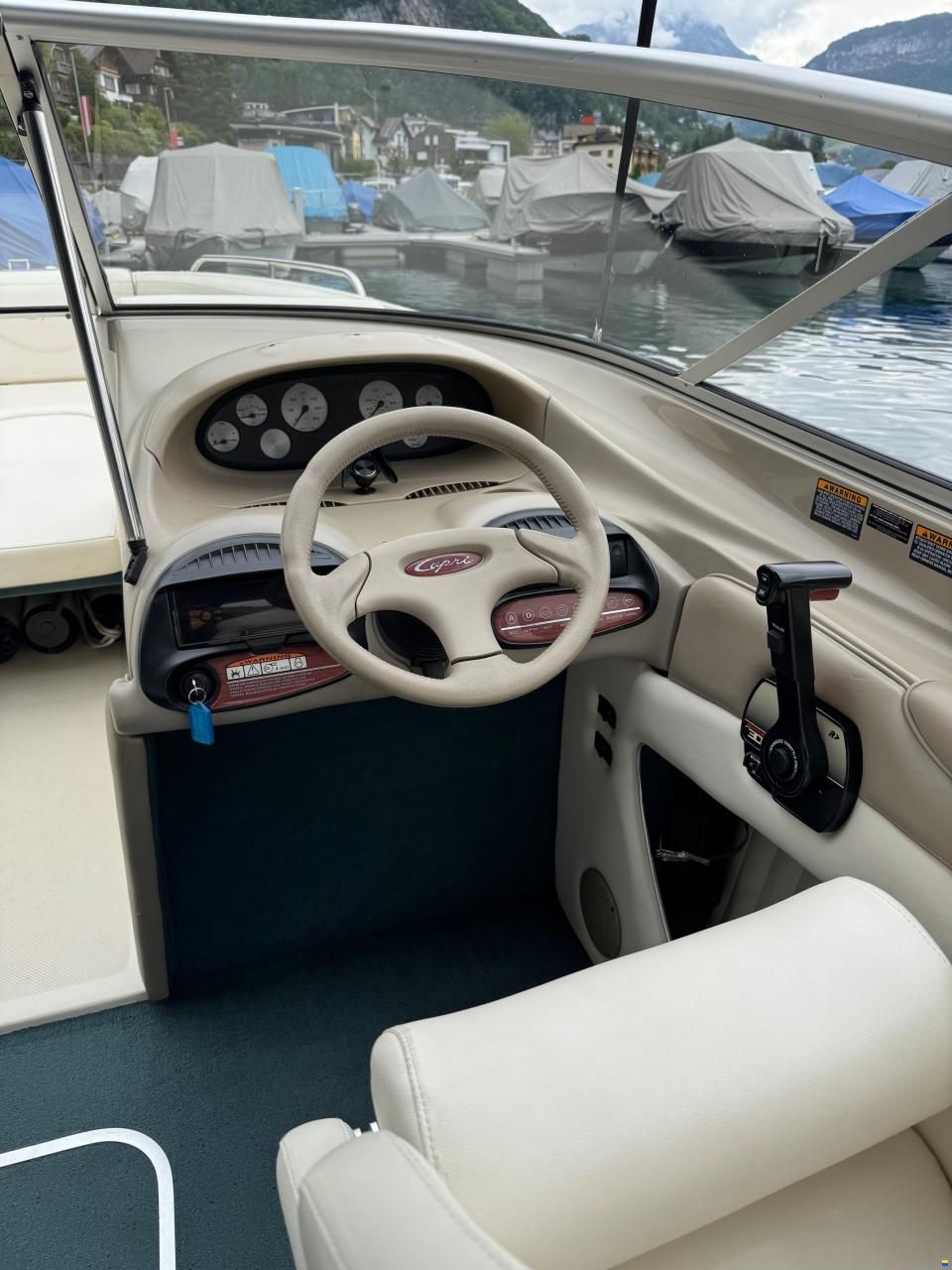 Bayliner Capri 2350